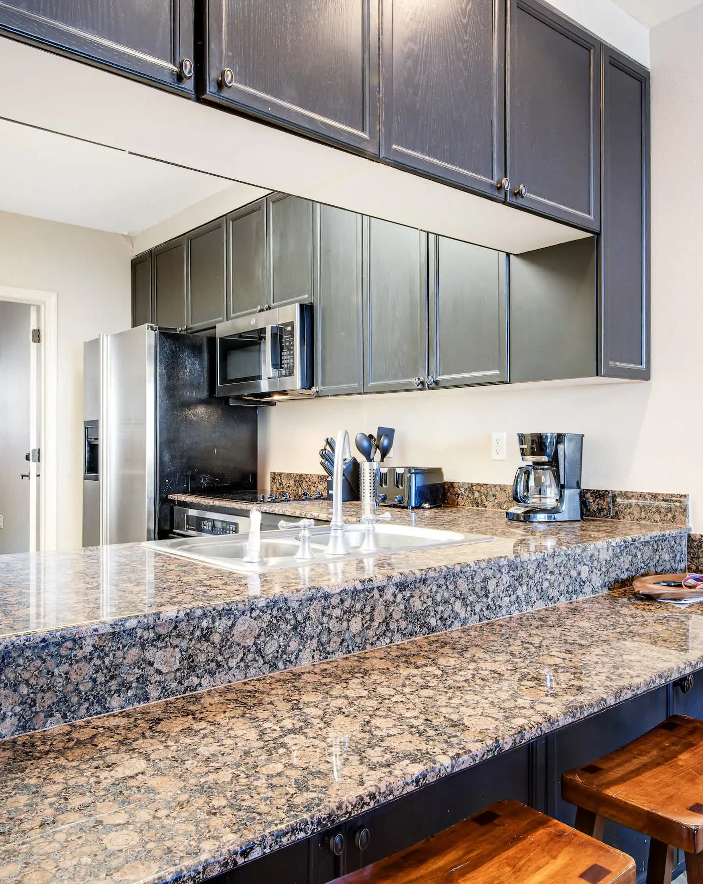 18th Floor Ocean View Condo with Private Washer-Dr