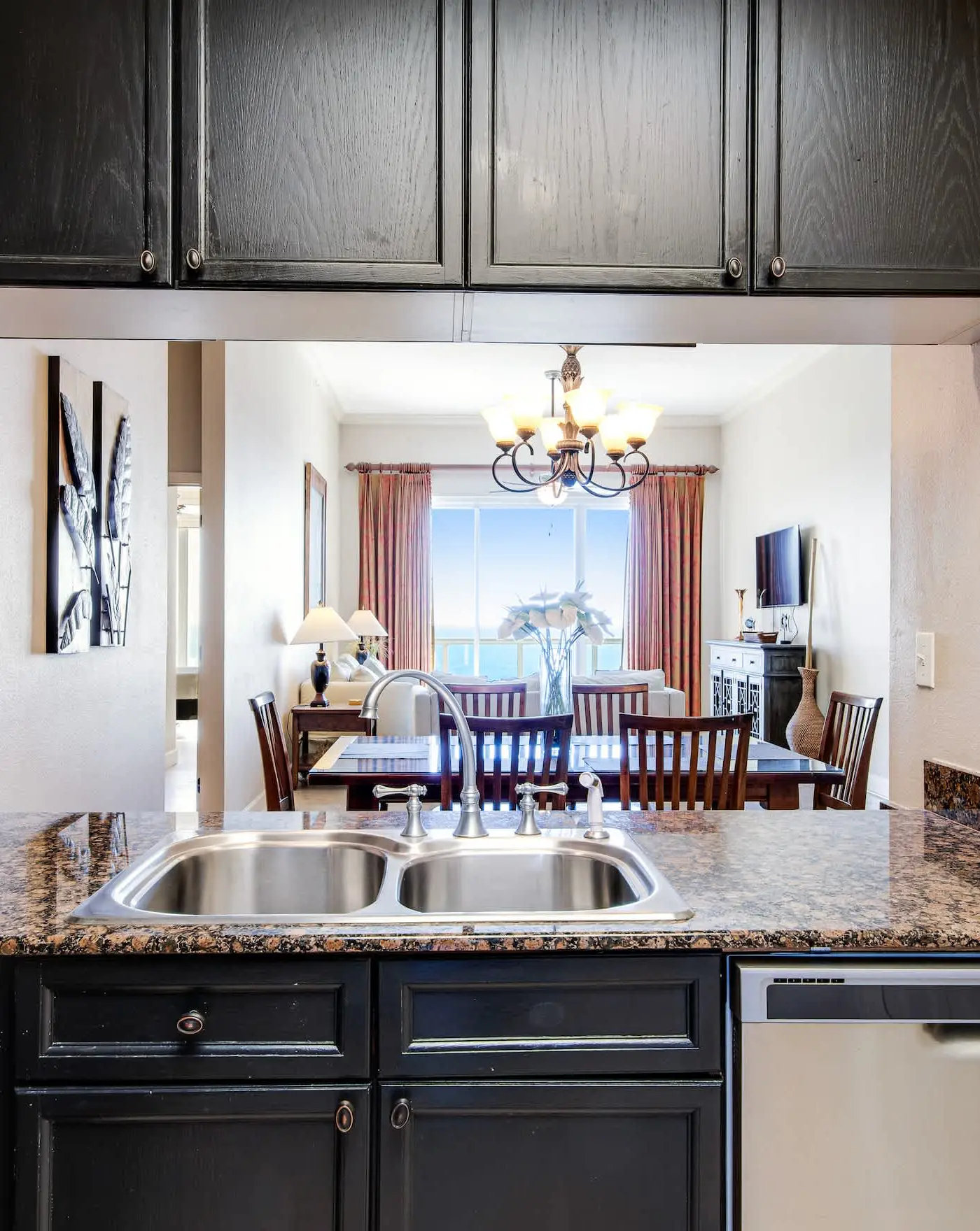 18th Floor Ocean View Condo with Private Washer-Dr