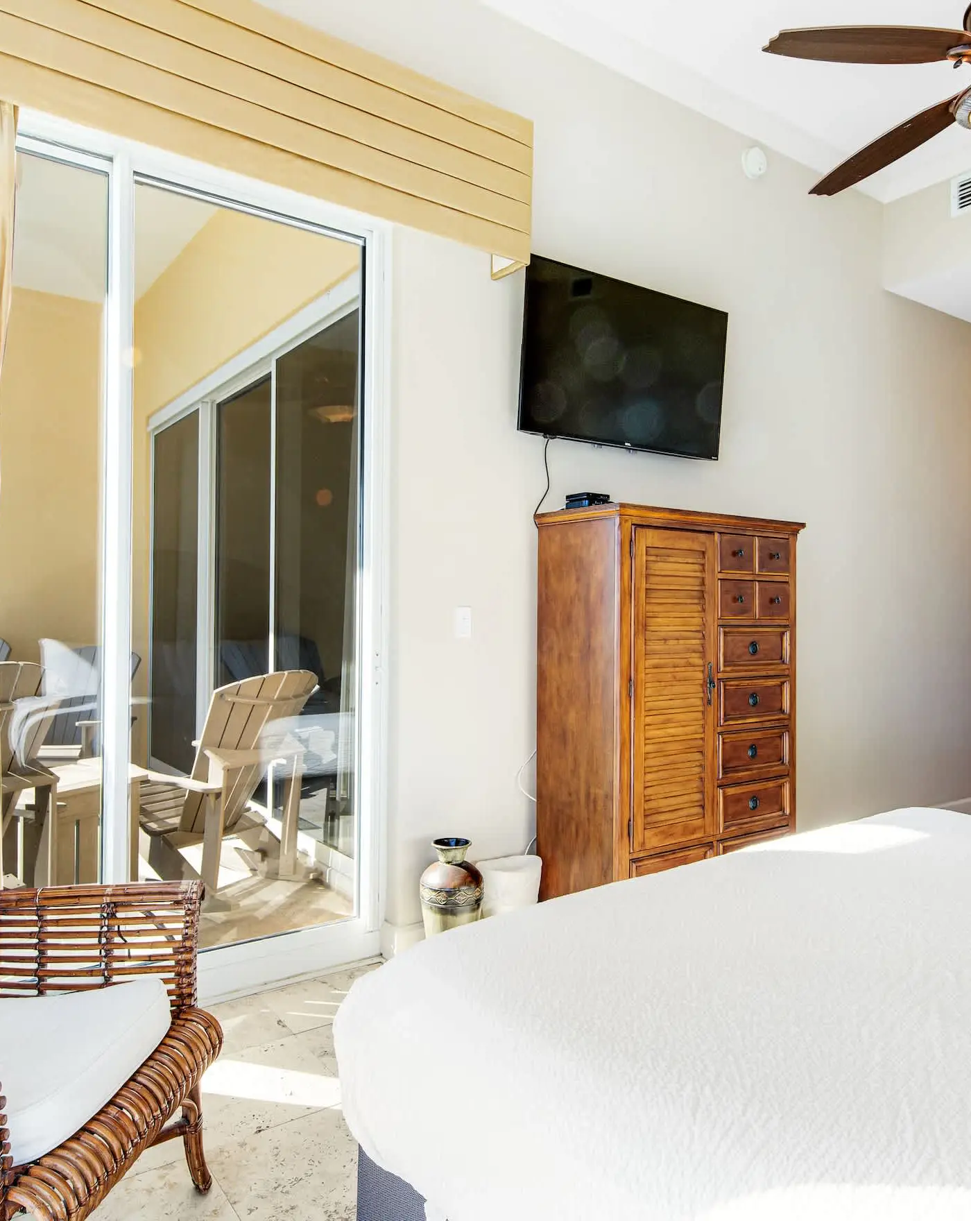18th Floor Ocean View Condo with Private Washer-Dr