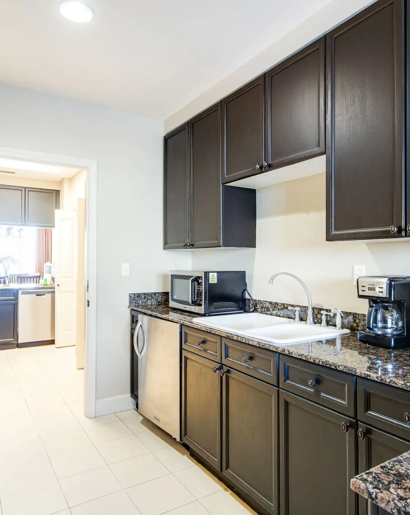18th Floor Ocean View Condo with Private Washer-Dr