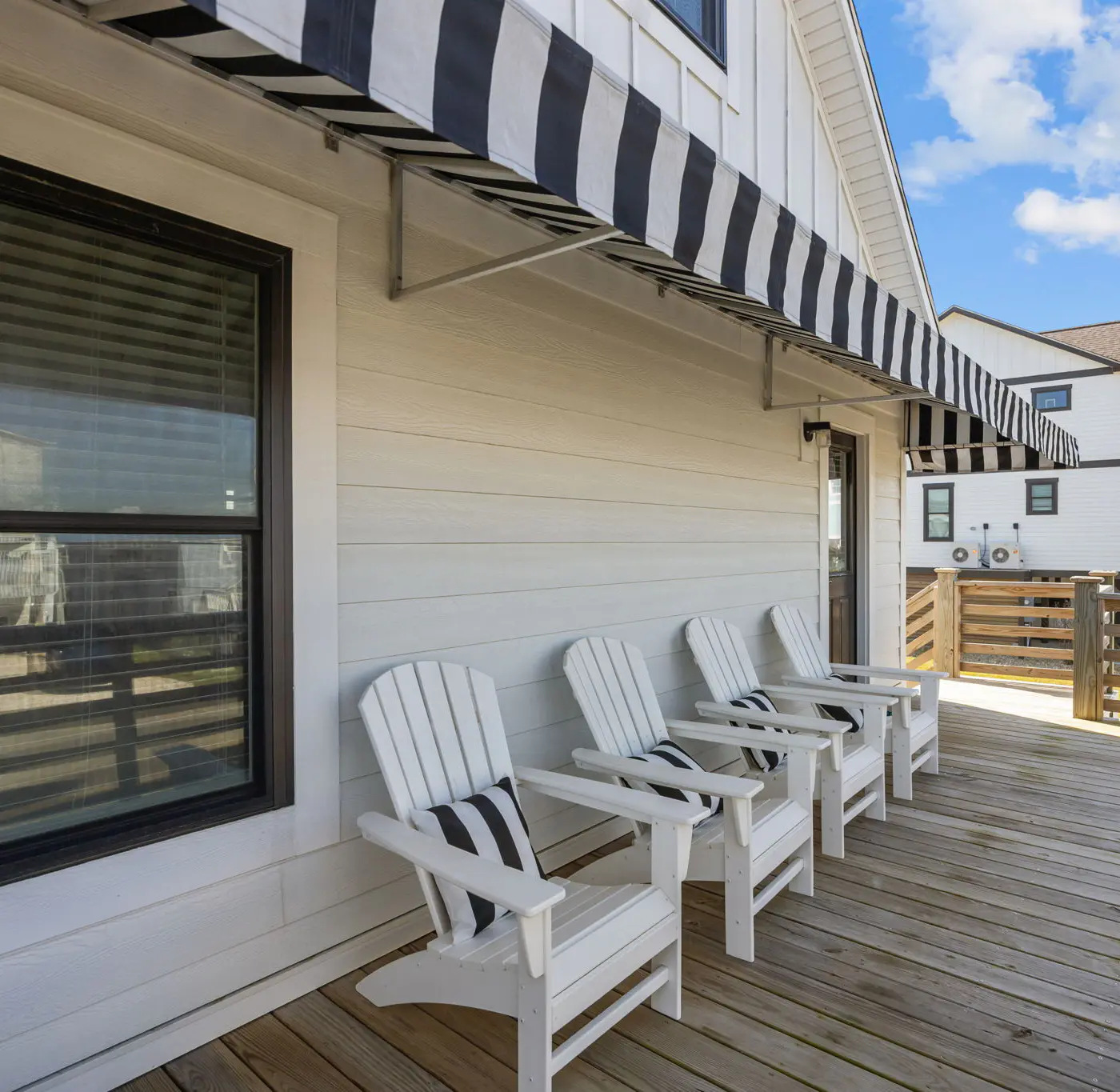 HB02 Oh My Sweet Lil Beach House