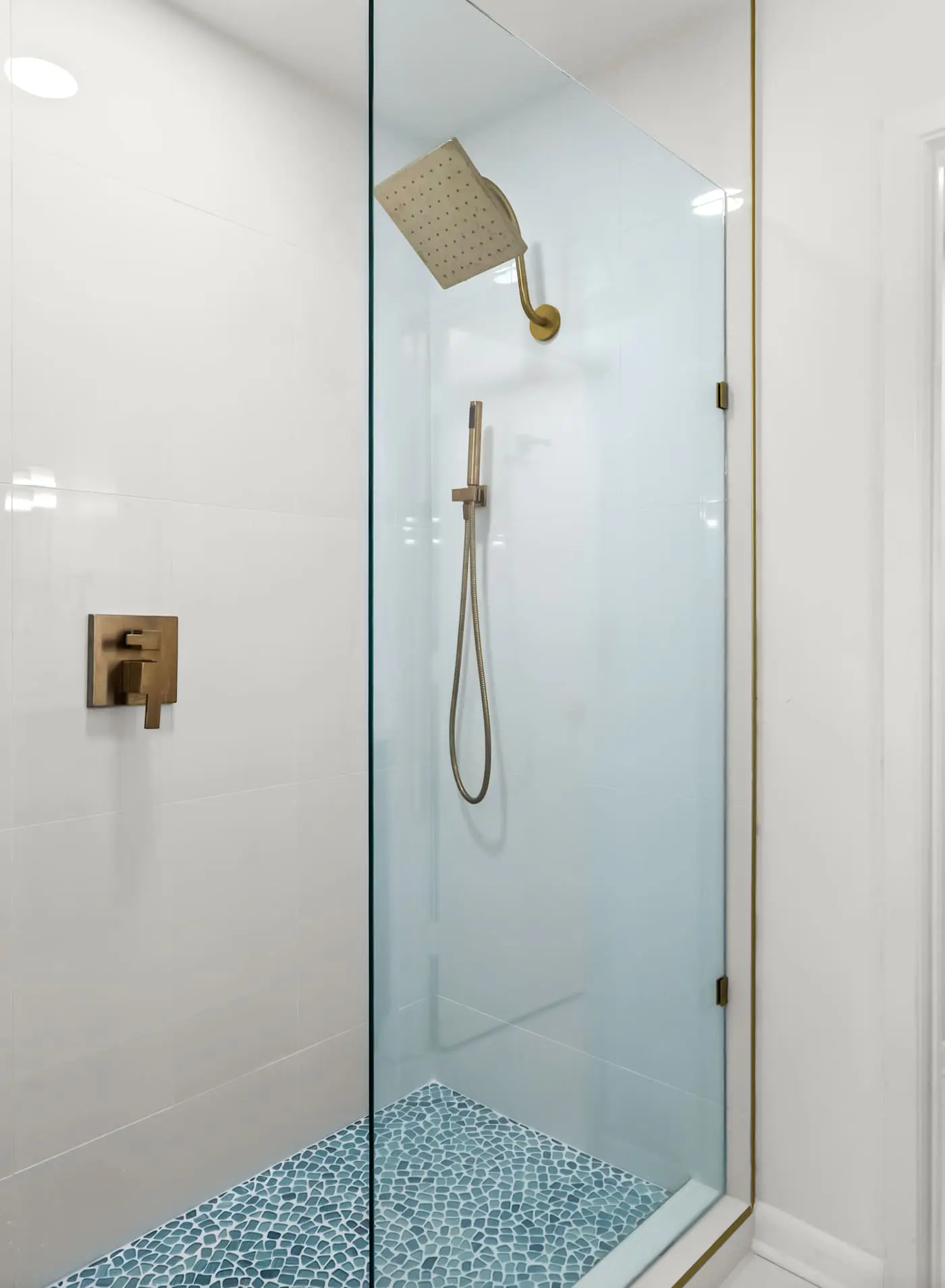 Fully remodeled ocean front condo with views, pool