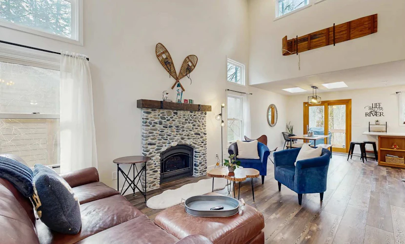 Brightwood Riverfront Getaway