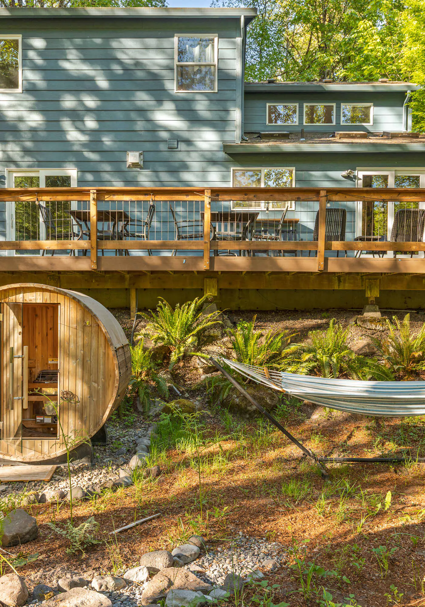 Riverfront retreat with panoramic river and forest views