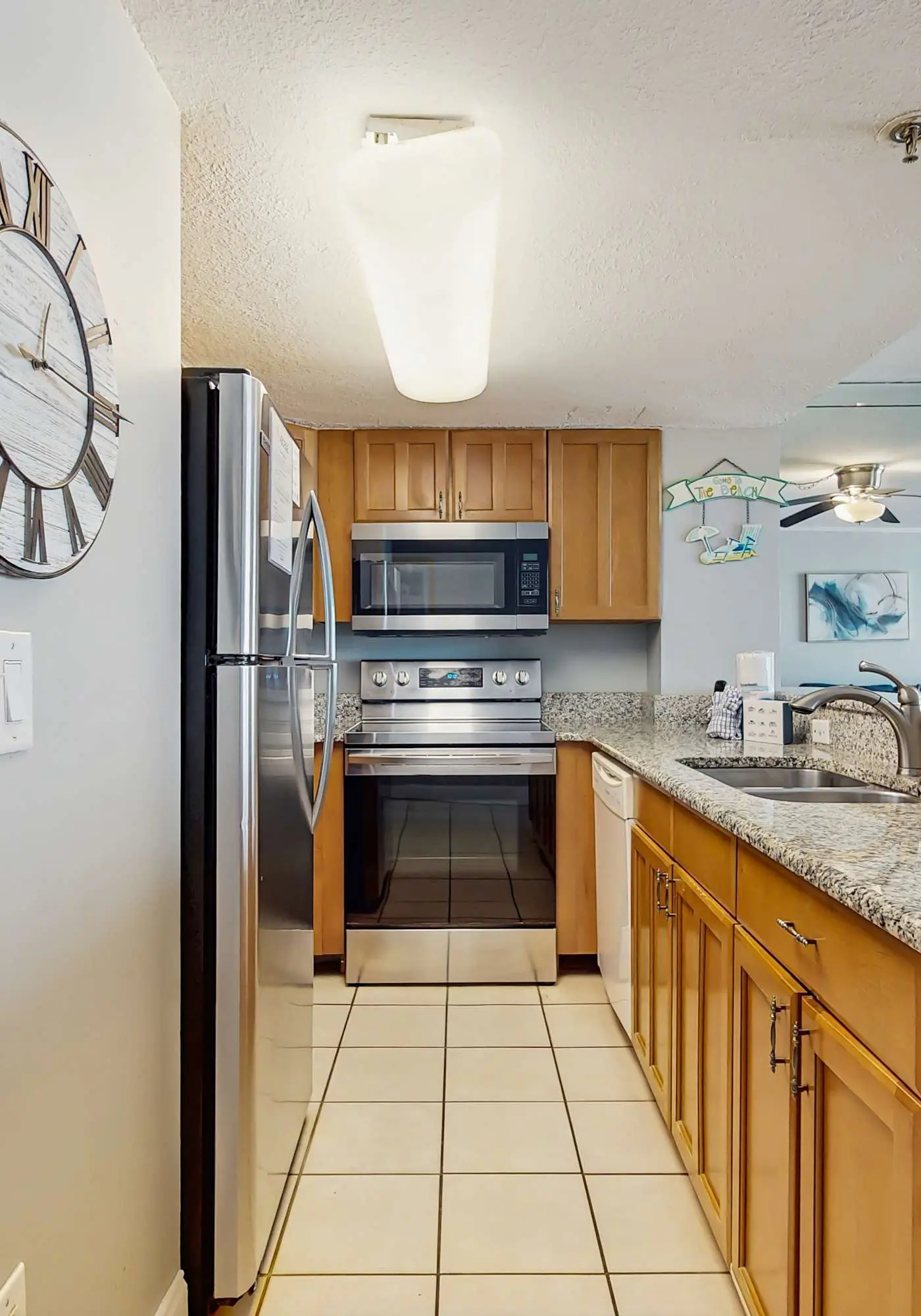 Gorgeous gulf front condo with pools, hot tub, and gym