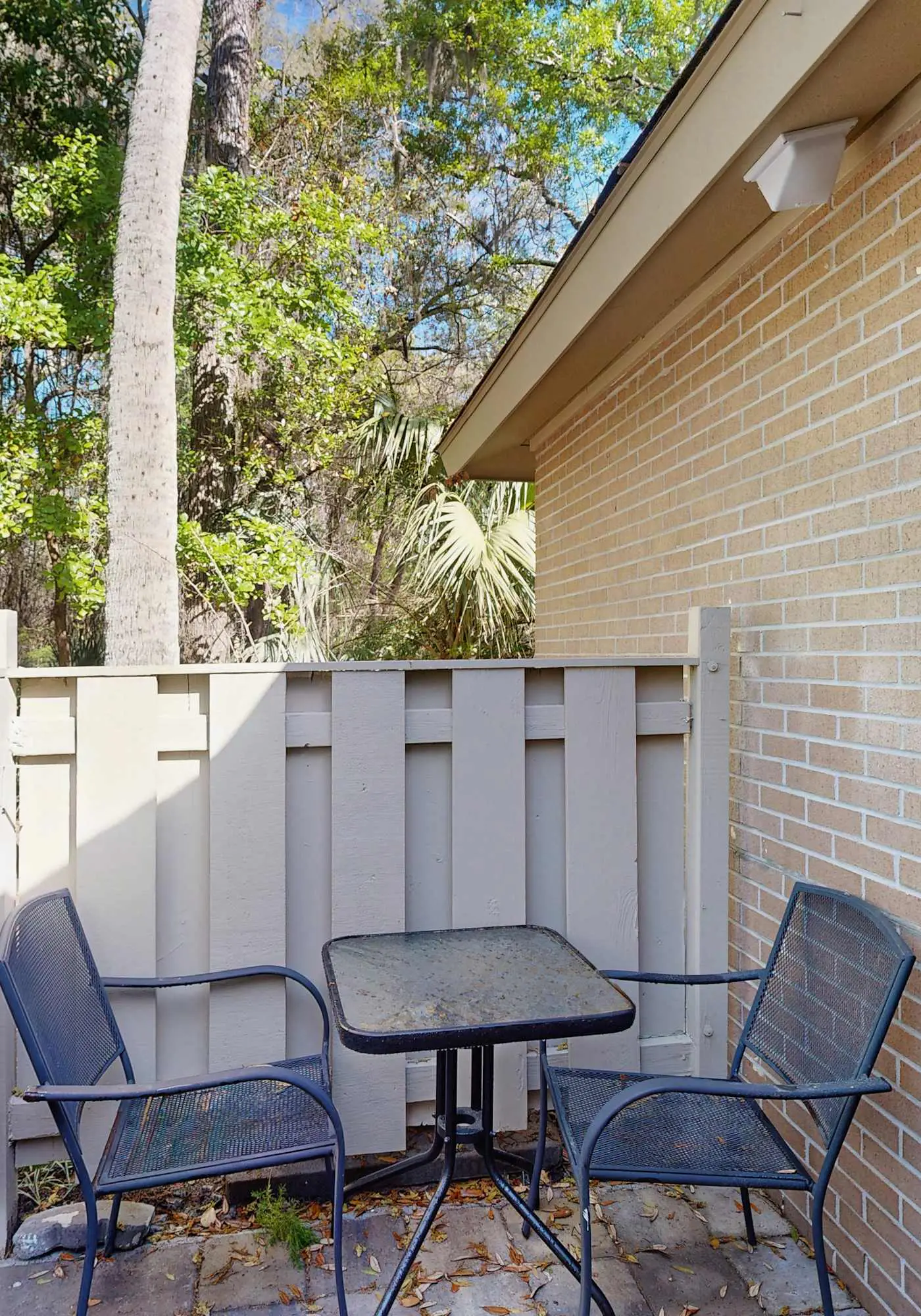 Renovated One-Level Walk to Beach 1 BR Condo
