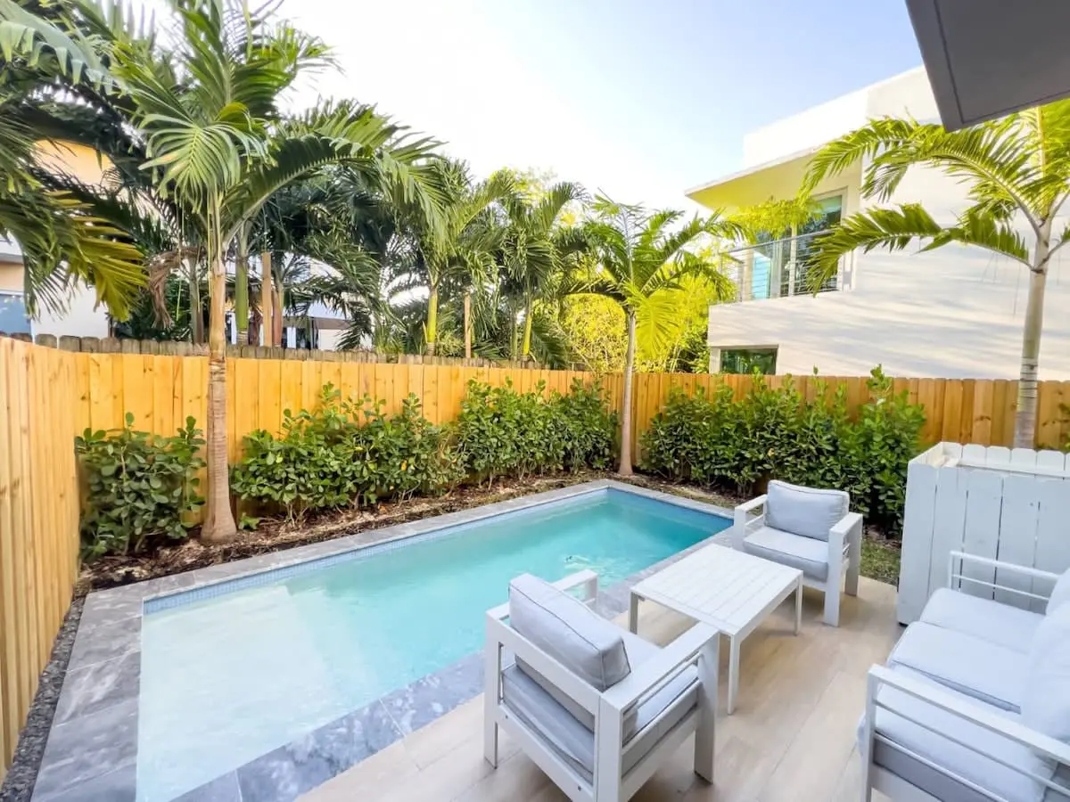 Modernista 2,  Townhome with Pool by Coconut Grove