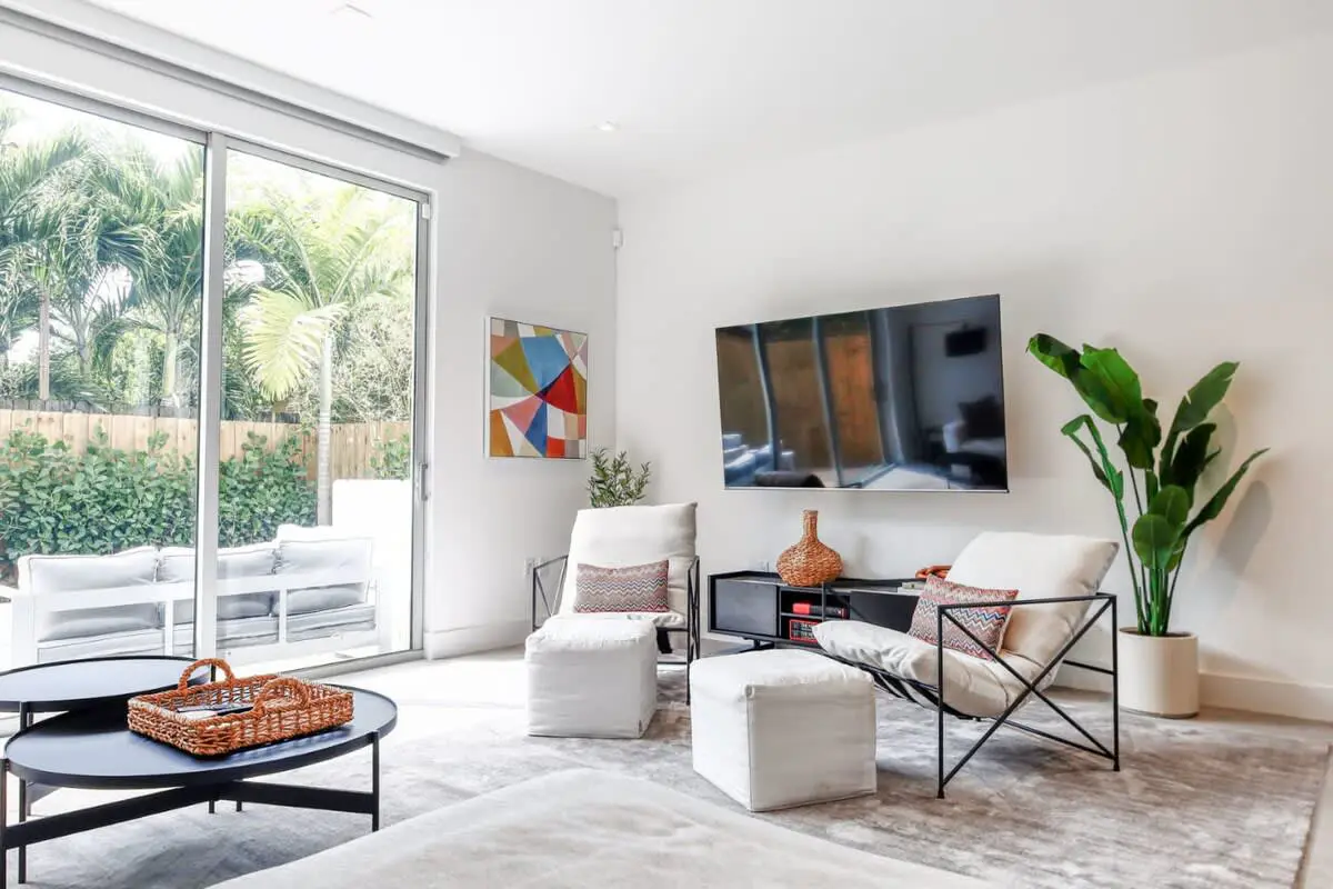 Modernista 2,  Townhome with Pool by Coconut Grove