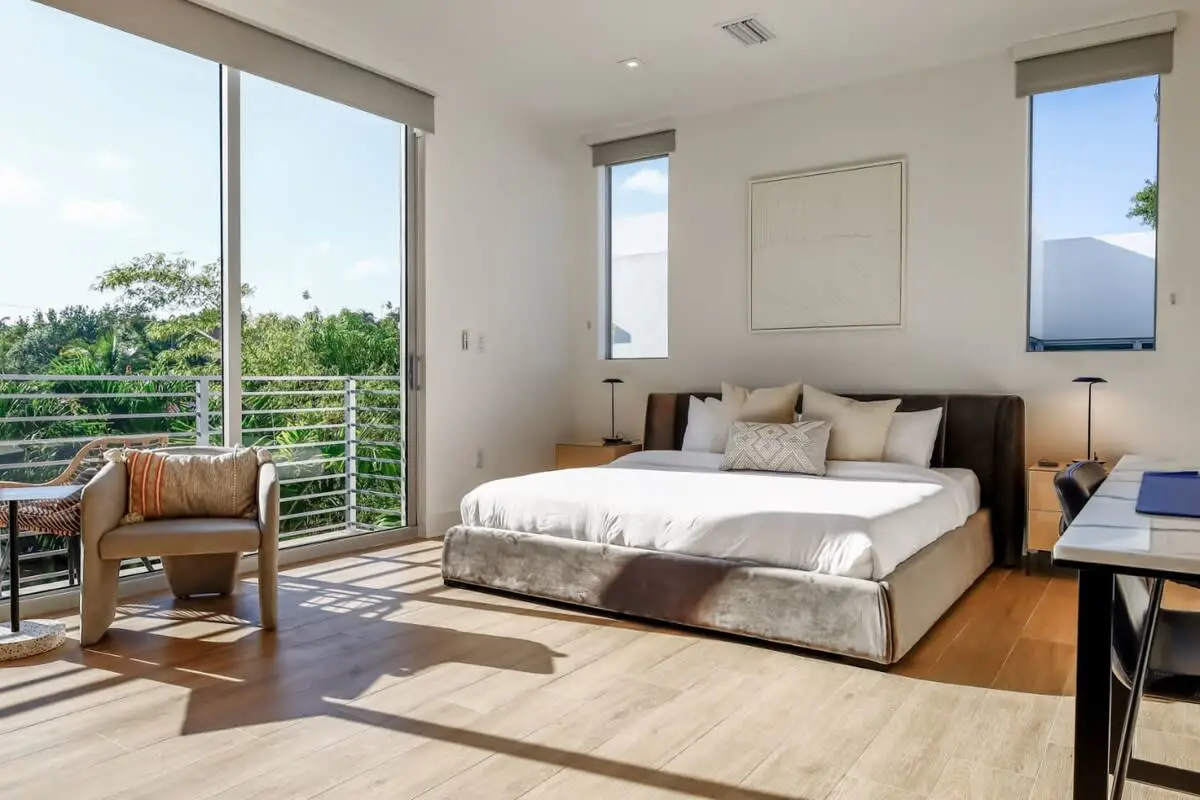 Modernista 2,  Townhome with Pool by Coconut Grove