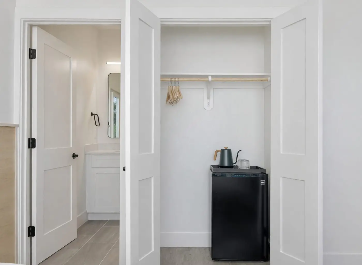 Bishop Arts 6BR townhouse, sleeps 12, close to DT