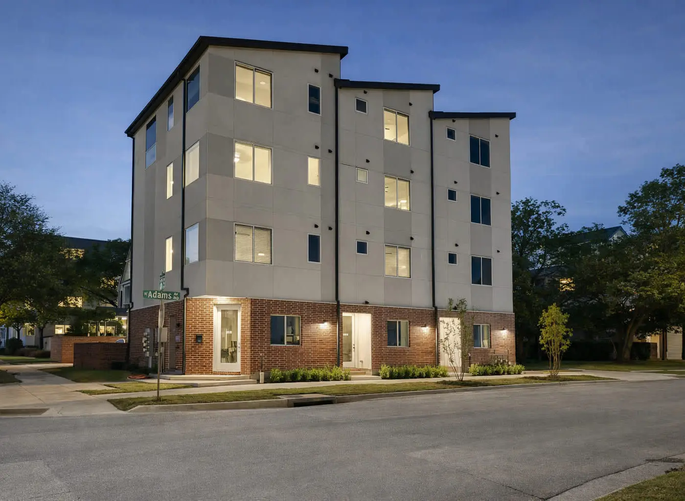 Bishop Arts 6BR townhouse, sleeps 12, close to DT