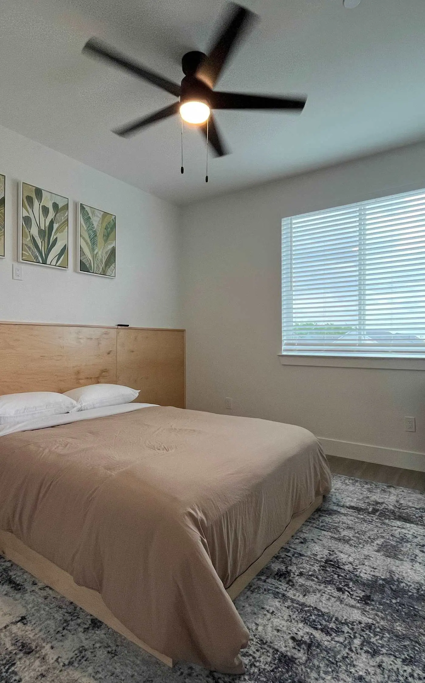 Bishop Arts 6BR townhouse, sleeps 12, close to DT