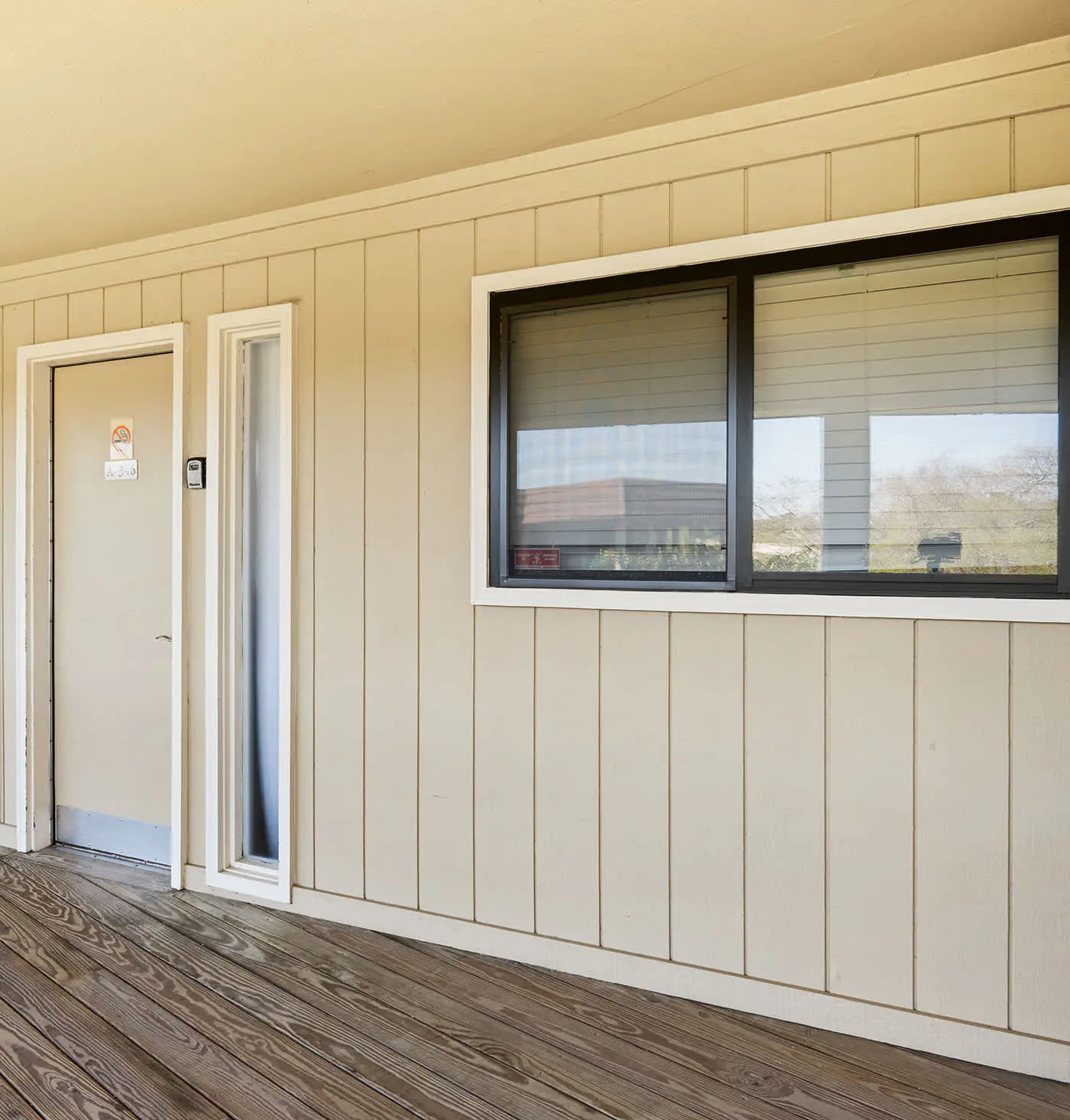 New Listing - Spring Discounts - Beach View Condo