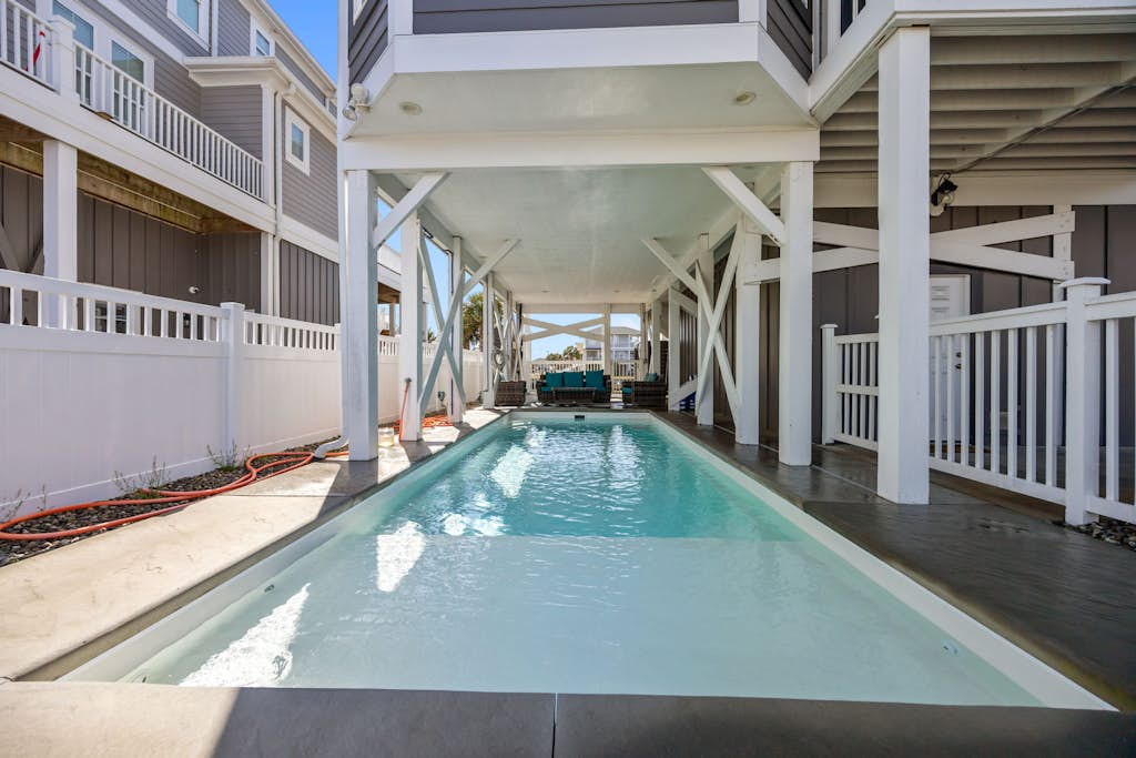 On the High Point - Gorgeous Waterfront home with shared pool and dock