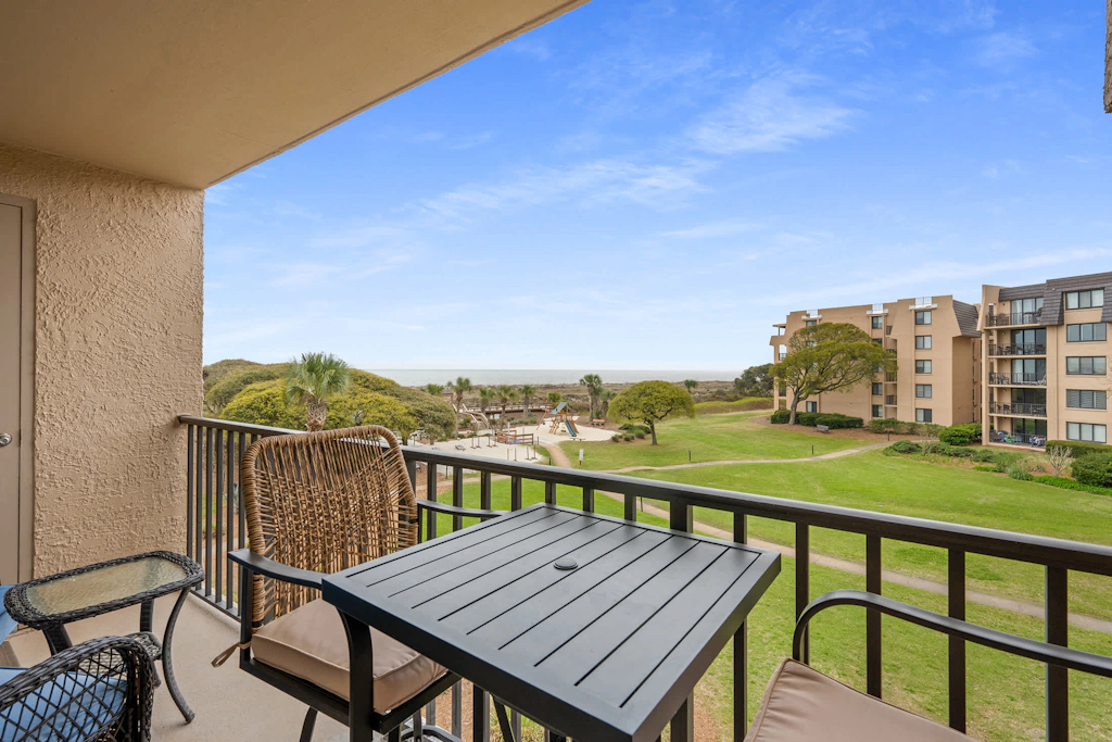 Stunning Oceanfront Villa - 3rd Floor Views and Renovated 2026