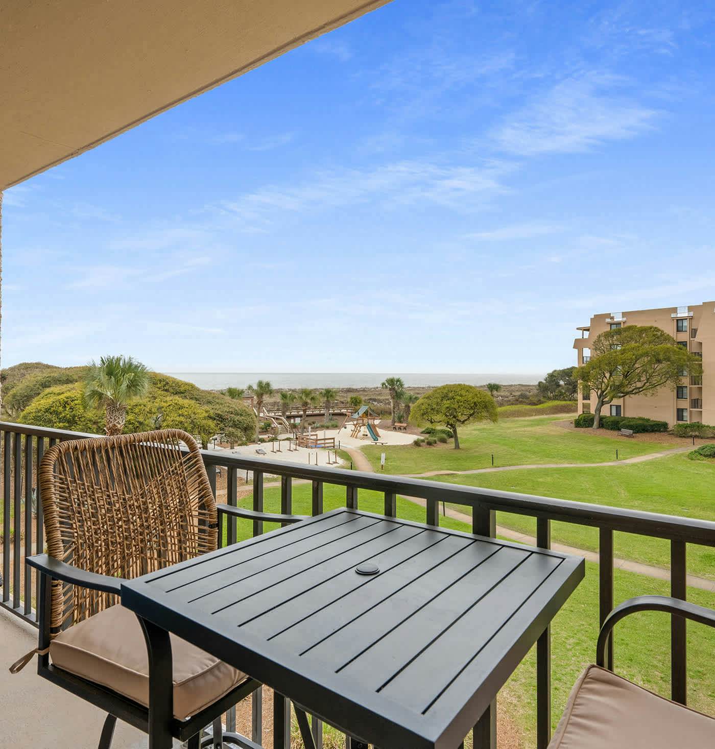 Stunning Oceanfront Villa - 3rd Floor Views and Renovated 2026