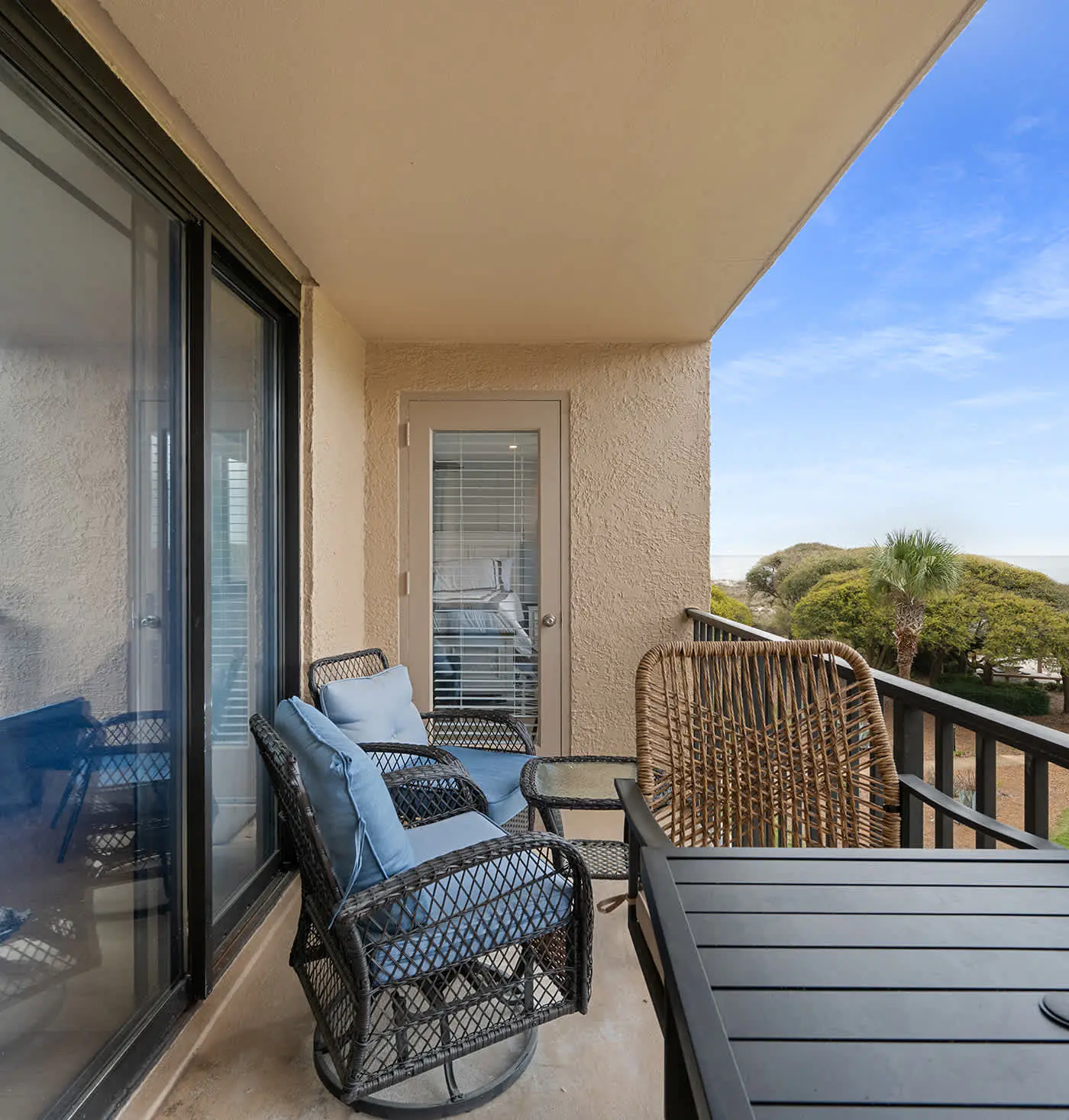 Stunning Oceanfront Villa - 3rd Floor Views and Renovated 2026