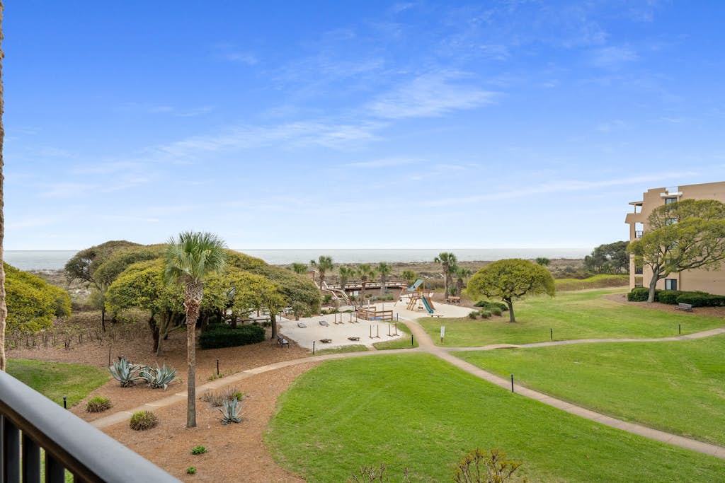 Stunning Oceanfront Villa - 3rd Floor Views and Renovated 2026