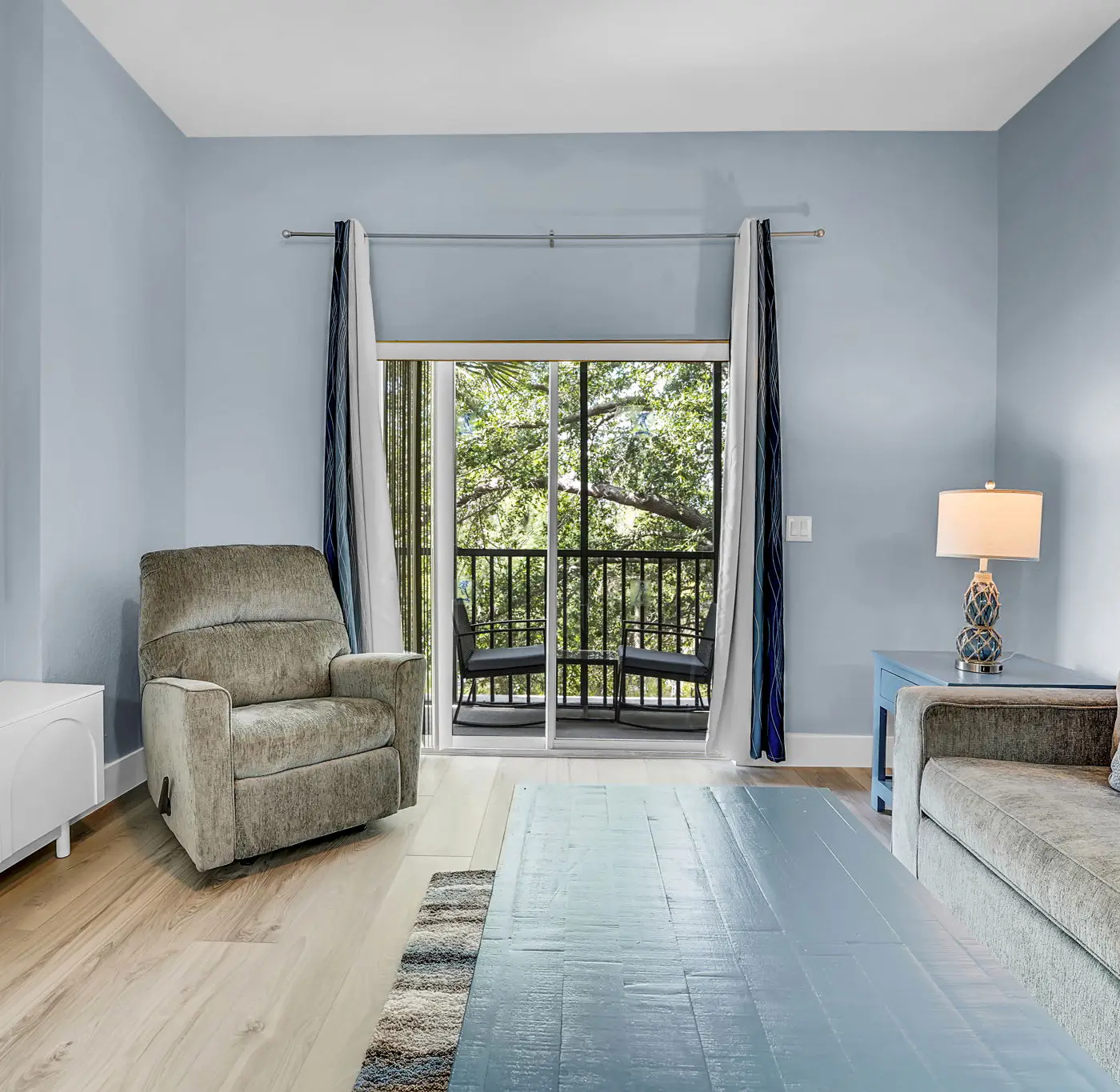 Exclusive hot tub condo, 10 min to Disney