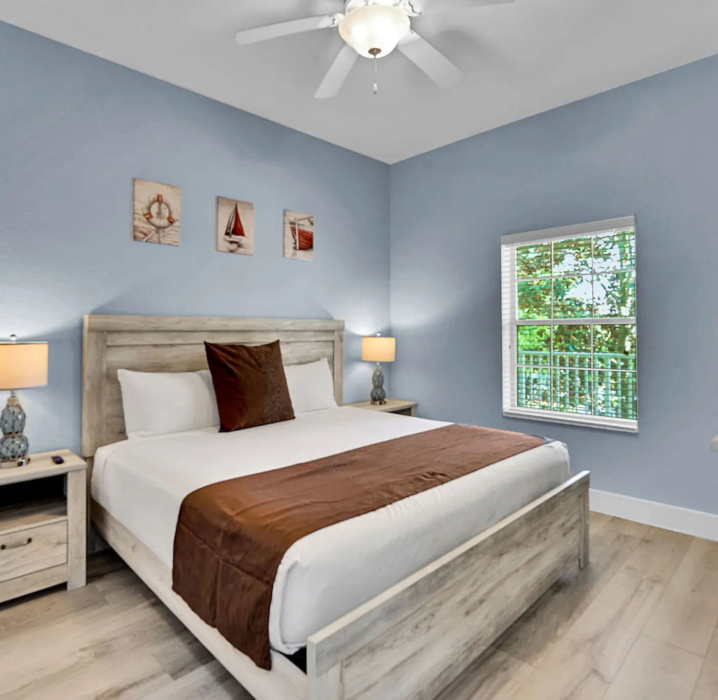 Exclusive hot tub condo, 10 min to Disney