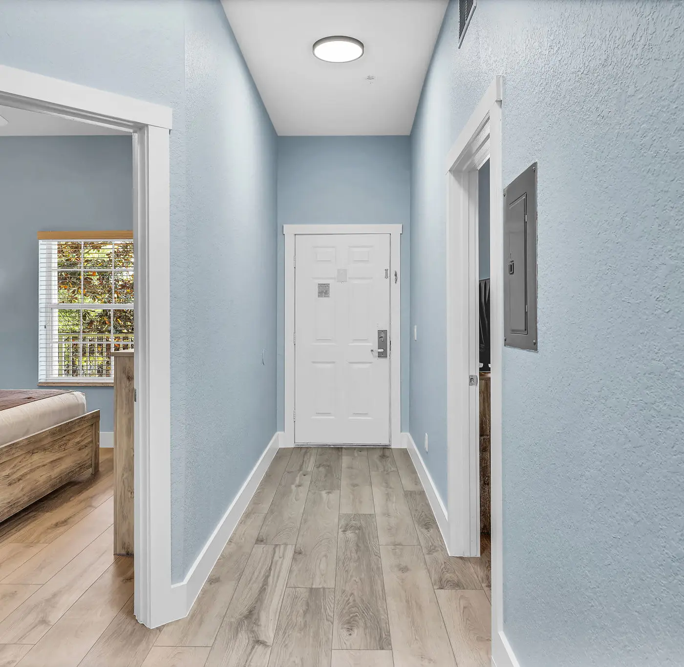 Exclusive hot tub condo, 10 min to Disney