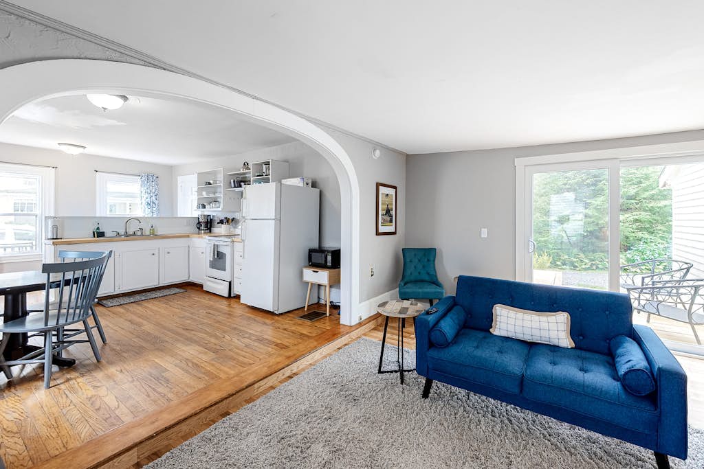 Downtown Getaway w/ Full Kitchen & Furnished Porch - Walk to the Beach/Harbor