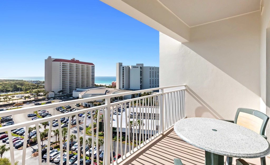 Condo Near the Beach with Shared Pool & Hot Tub