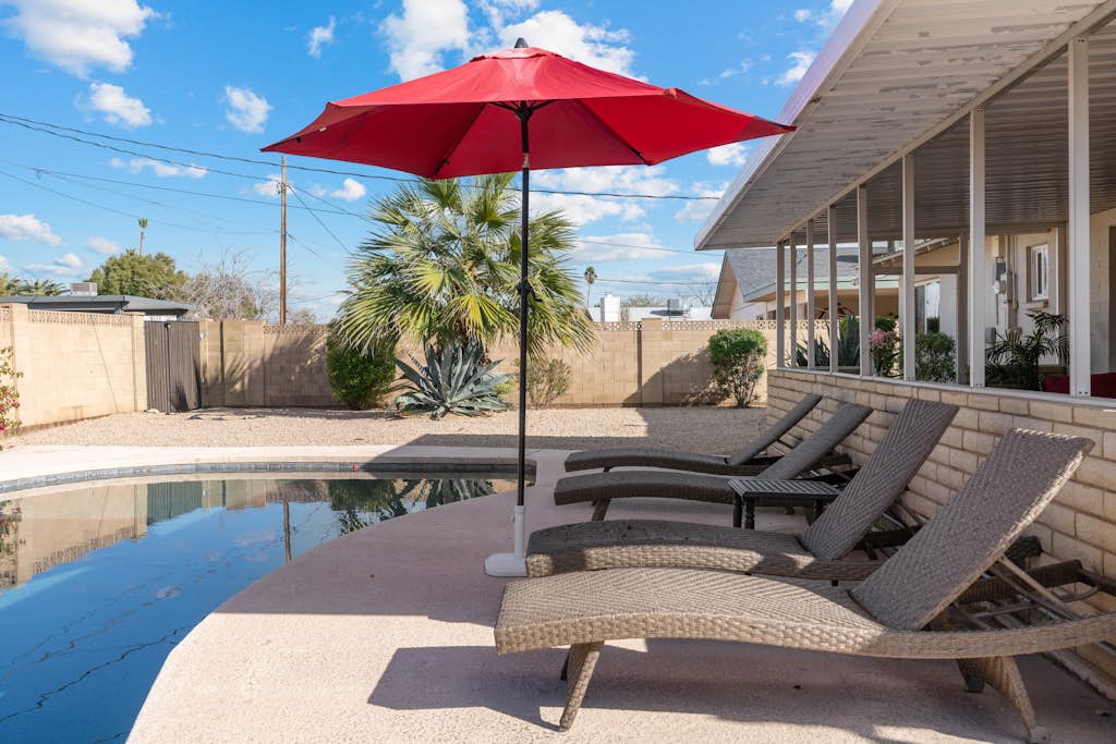 Enjoy Old Town Scottsdale Night Life- Pool home