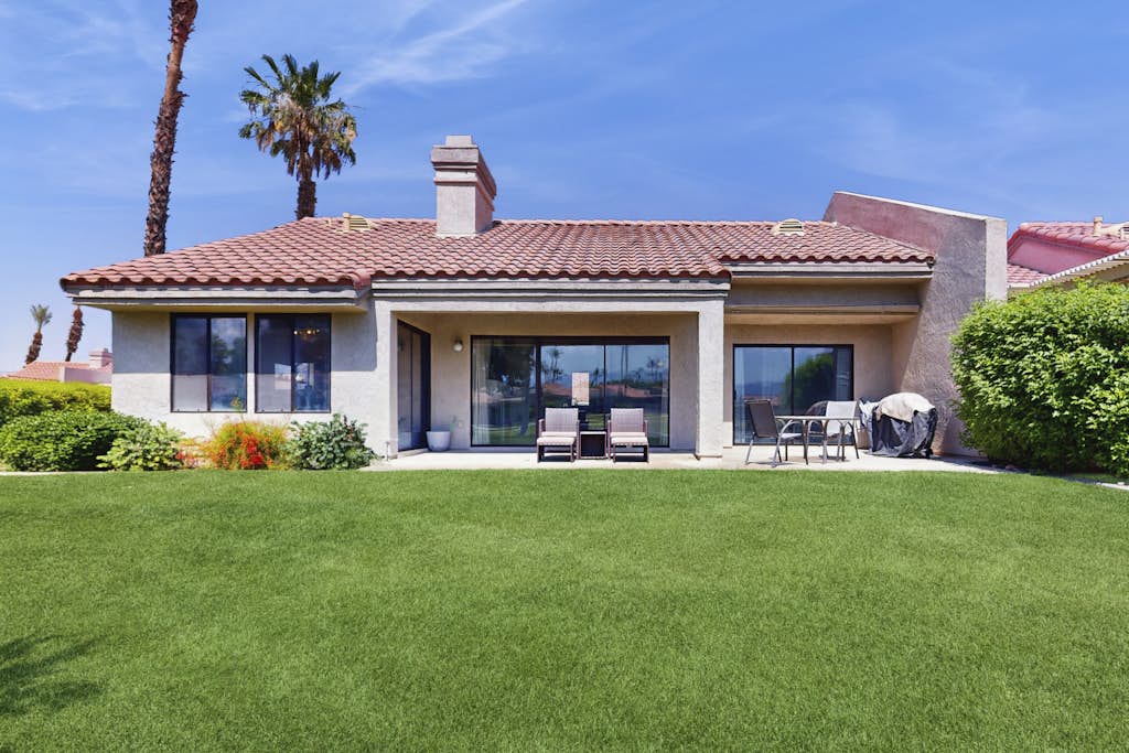 Palm Desert Paradise: A Home with Views, Golf and Serenity