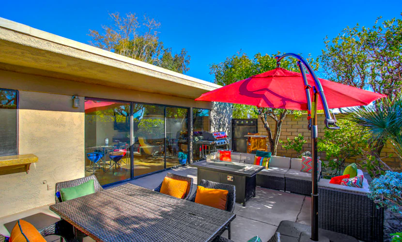 Classic Palm Springs condo,private patio,mountain view,3 pools,tennis,pickleball