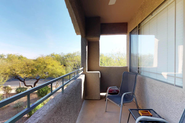 Mountain-view getaway with on-site pool, gym, hot tub & grill - dog-friendly