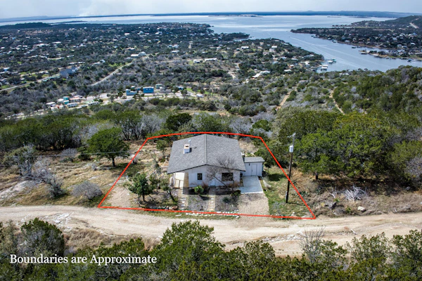 Eagles Nest View of Lake Buchanan - 2BR w Hot Tub & Gorgeous Views