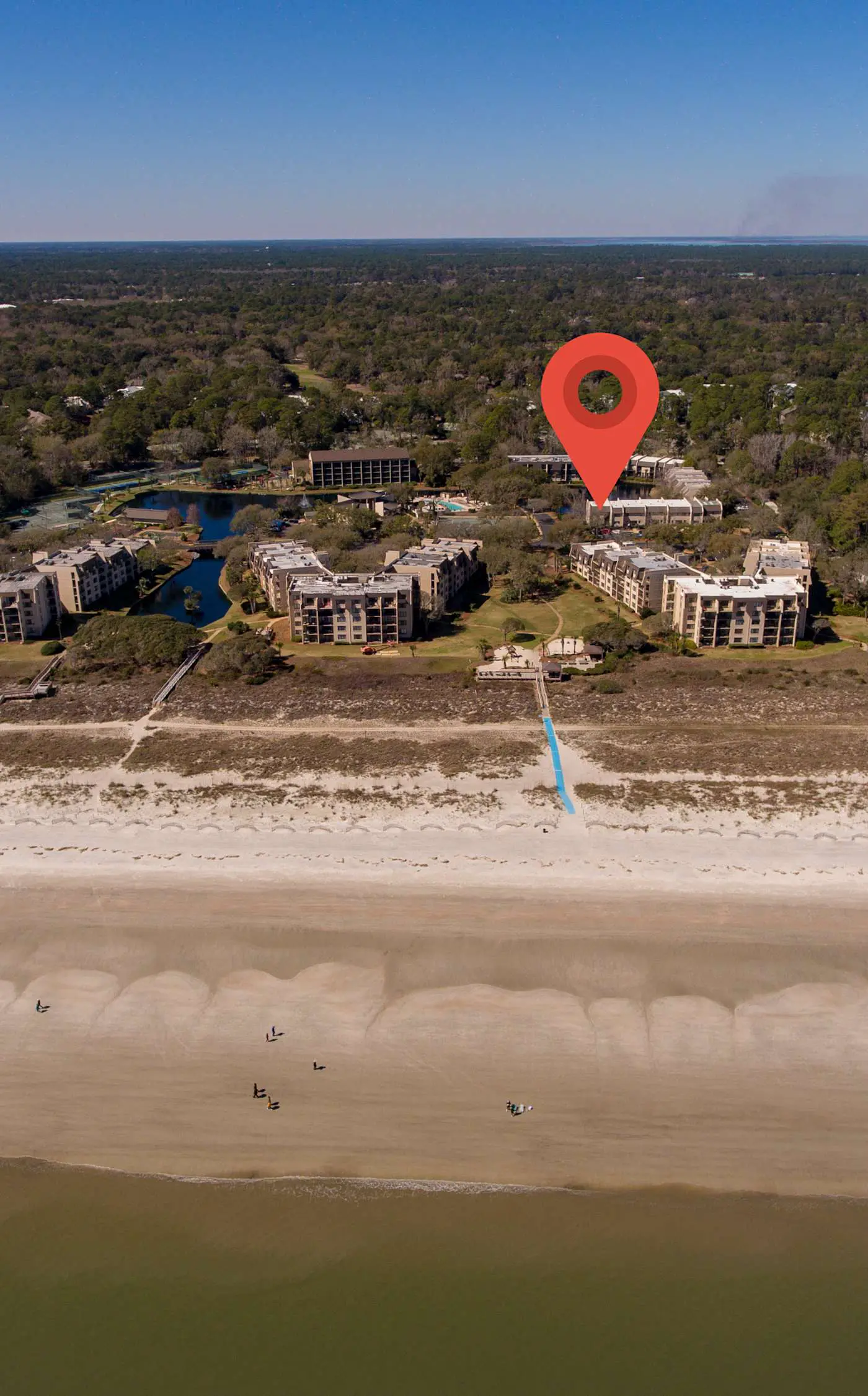 Spacious 1BR Island Club Steps to Beach