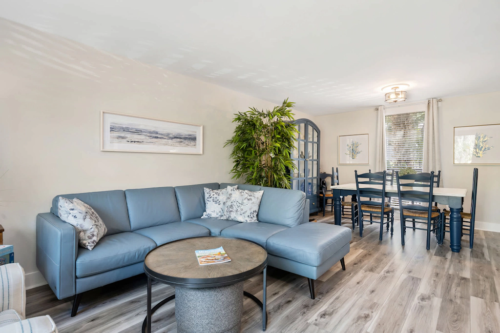 Coastal Beach Seascape Villa Closest to Beach with Pools