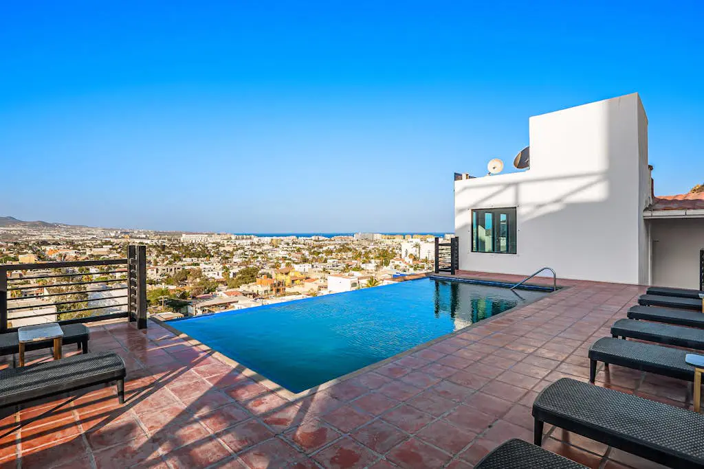 Morgan Residences 603 @ Boutique Hotel with pool, gym & spa