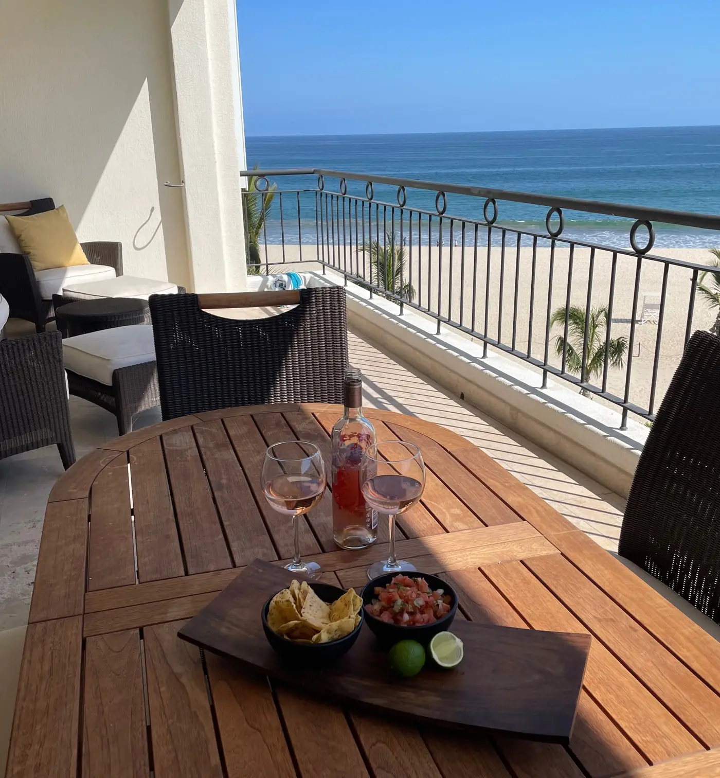 Tortuga Bay TBB 2502