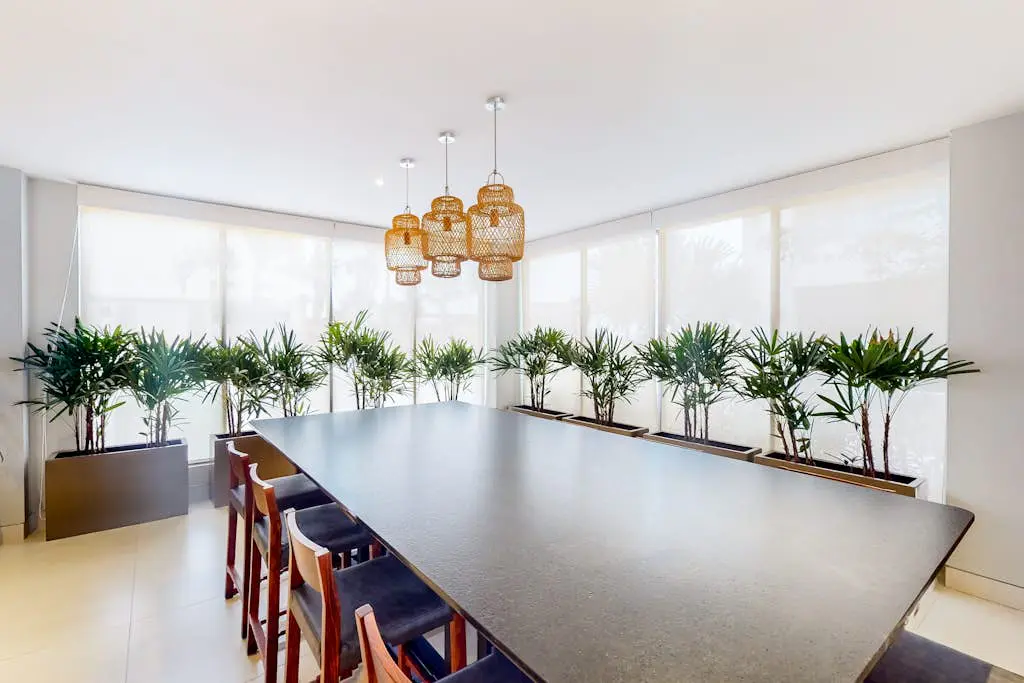 Exquisite apartment with balcony, TV, WiFi, heated pool. & gym/fitness room