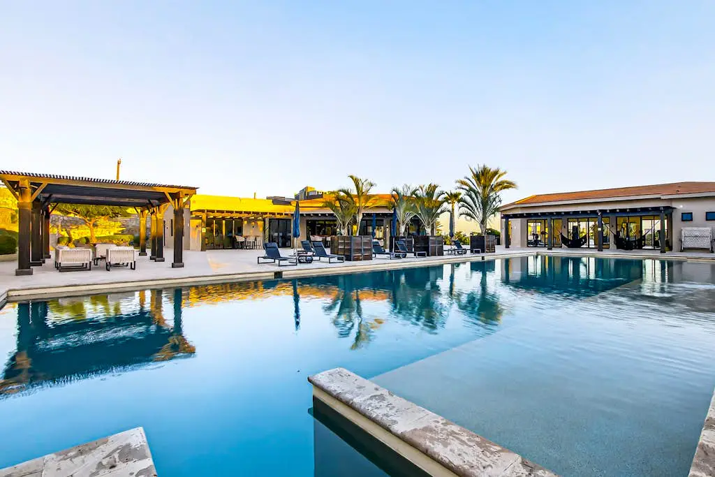 Modern apartment with. ocean view, pool, patio, tennis, & gym