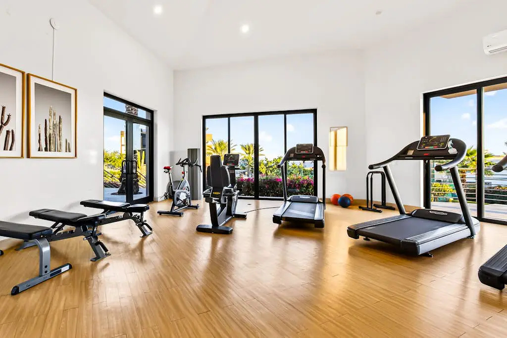 Modern apartment with. ocean view, pool, patio, tennis, & gym