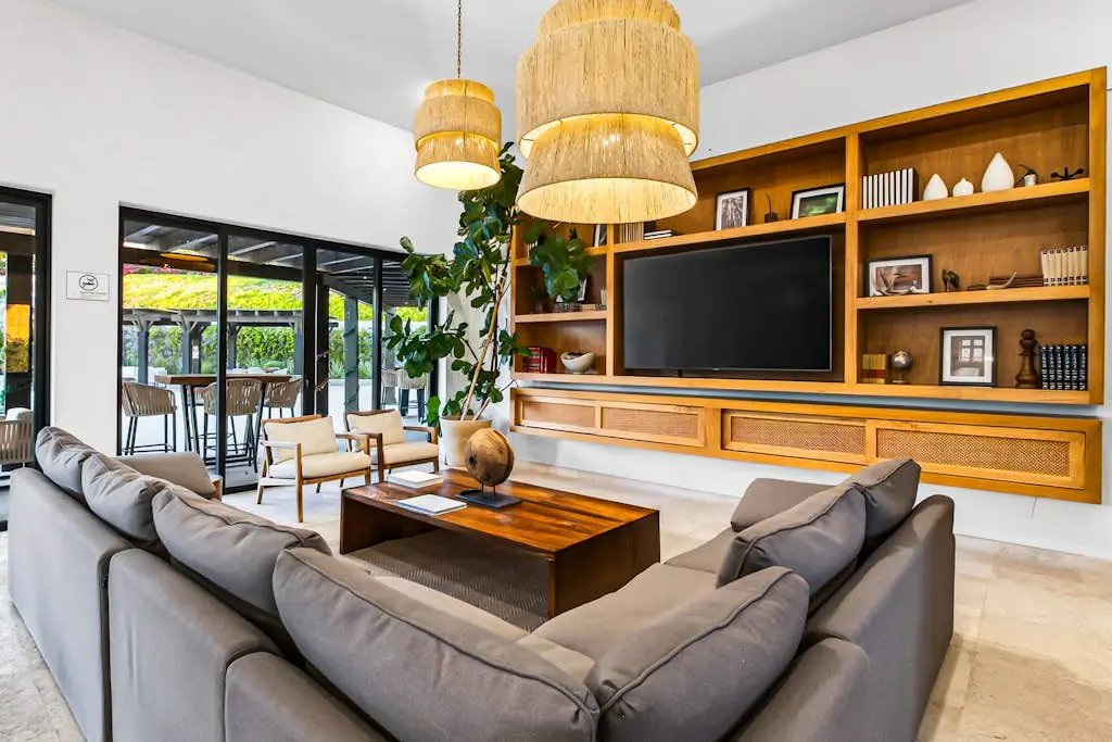 Modern apartment with. ocean view, pool, patio, tennis, & gym