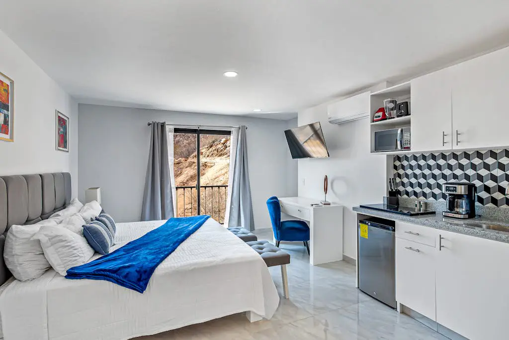 Morgan Residences 508 @ Boutique Hotel with pool, gym & spa