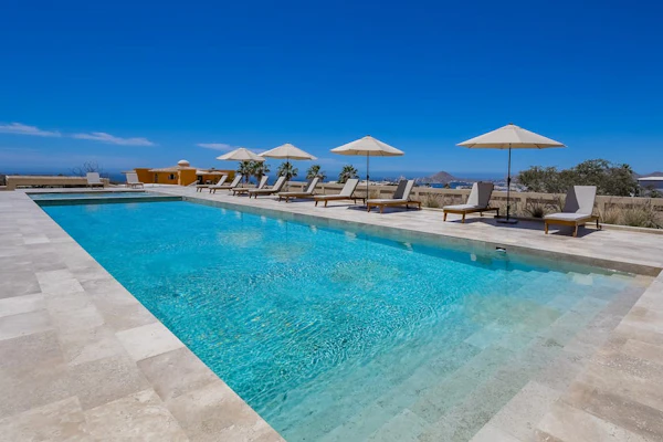 Experience the perfect blend of comfort, convenience, and breathtaking views at Casa de Happy in Cabo San Lucas.
• Two Queen-size beds and one sofa bed
• Private balcony with views of the ocean and city lights
• Fully equipped kitchen with stove, oven, microwave, and dishwasher
• Central AC, in-unit washer/dryer, fast Wi-Fi
• Access to two pools, spa, gym, and recreation space
• Secure underground parking for one vehicle
• Just 10 minutes from Cabo’s vibrant marina, downtown, and beaches