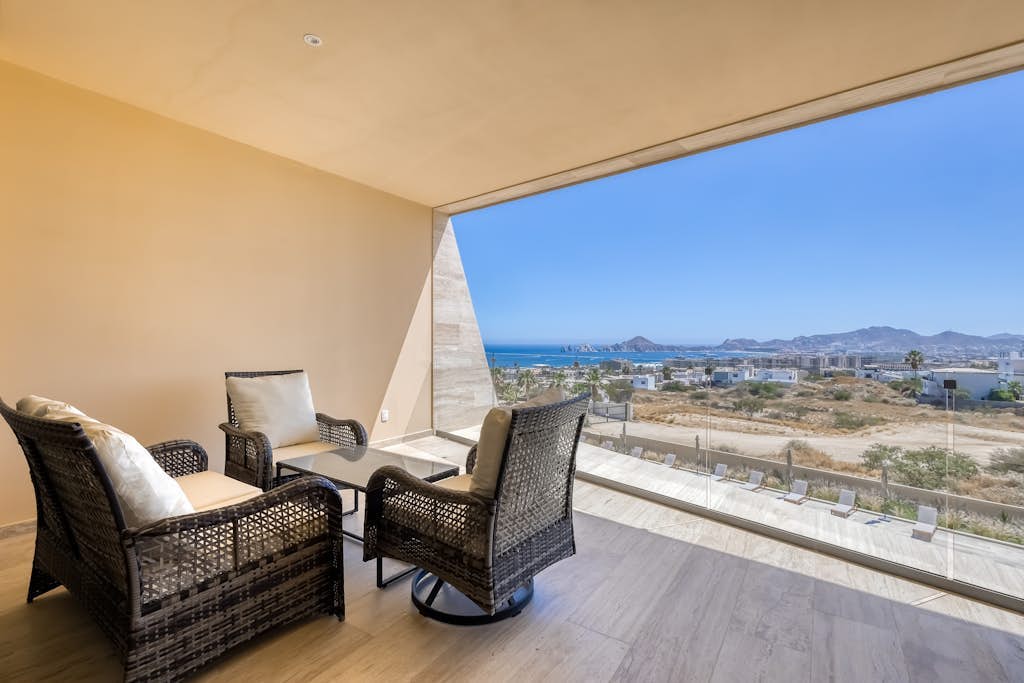 Experience the perfect blend of comfort, convenience, and breathtaking views at Casa de Happy in Cabo San Lucas.
• Two Queen-size beds and one sofa bed
• Private balcony with views of the ocean and city lights
• Fully equipped kitchen with stove, oven, microwave, and dishwasher
• Central AC, in-unit washer/dryer, fast Wi-Fi
• Access to two pools, spa, gym, and recreation space
• Secure underground parking for one vehicle
• Just 10 minutes from Cabo’s vibrant marina, downtown, and beaches