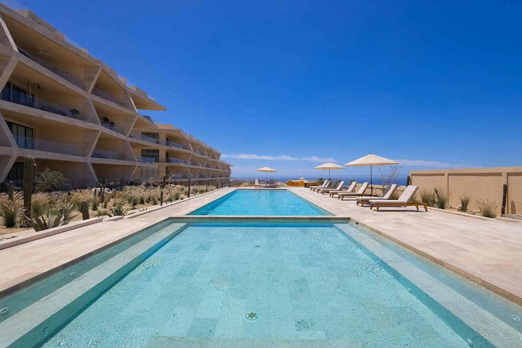 Charming 2 BR Condo | Ocean Views, Pool & Gym