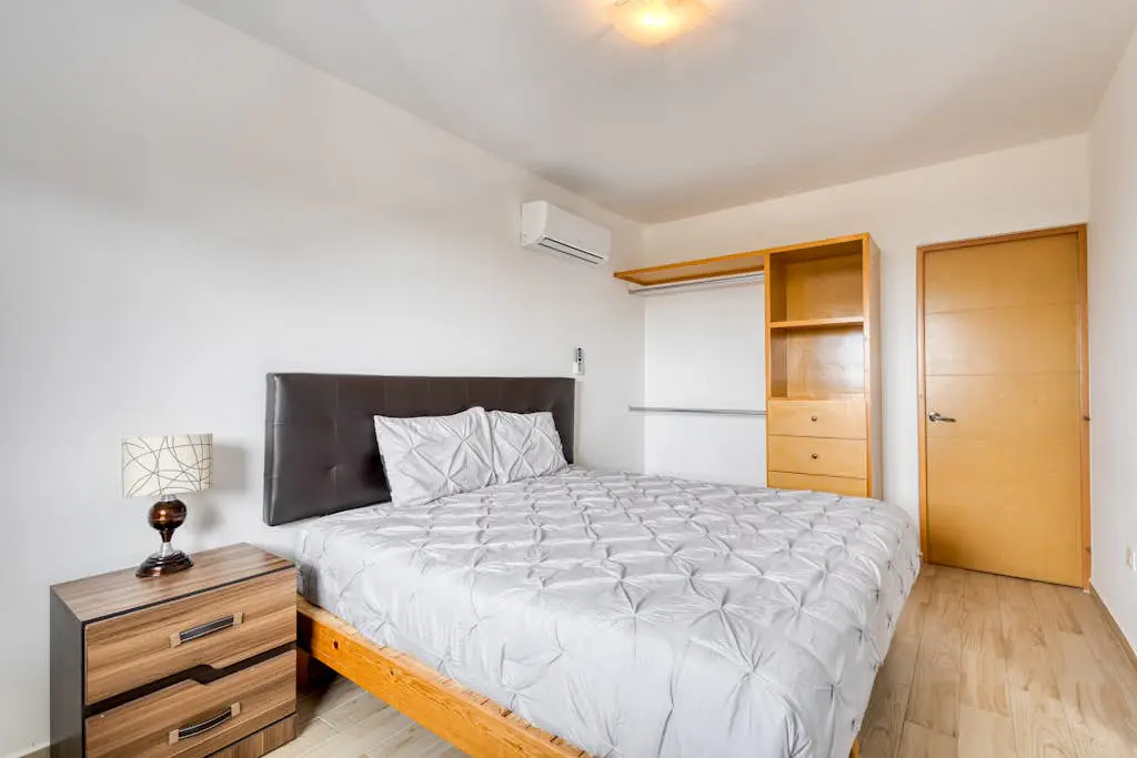 Ocean view condo with scenic balcony, well-equipped kitchen, internet, & W/D