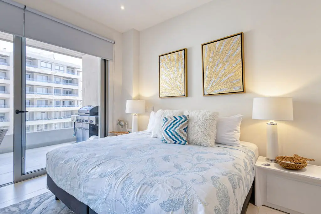 Spectacular Vista Vela Condos - near major attractions, AC & balcony grill