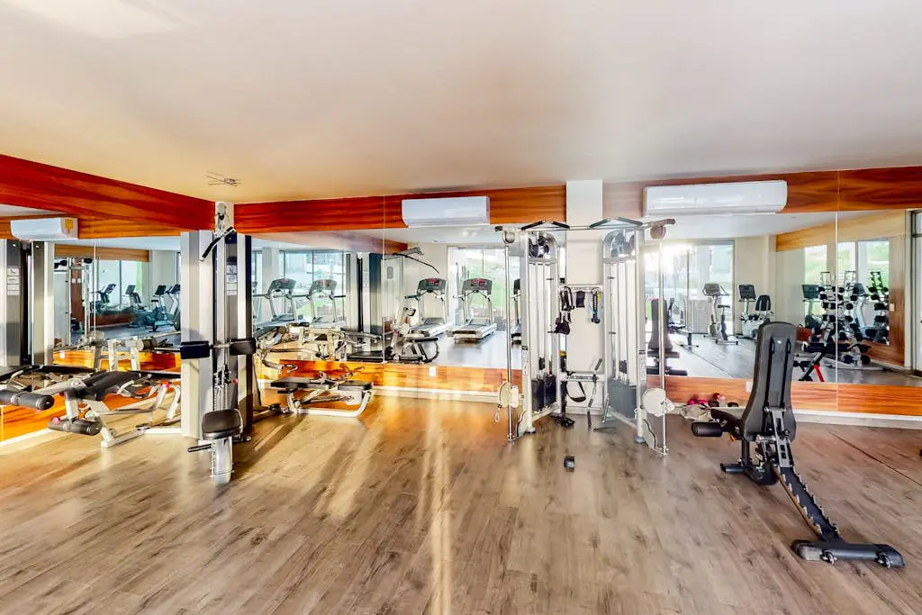 Spectacular Vista Vela Condos - near major attractions, AC & balcony grill