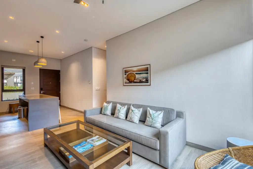 Modern marina-view penthouse with private hot tub, pool & Netflix