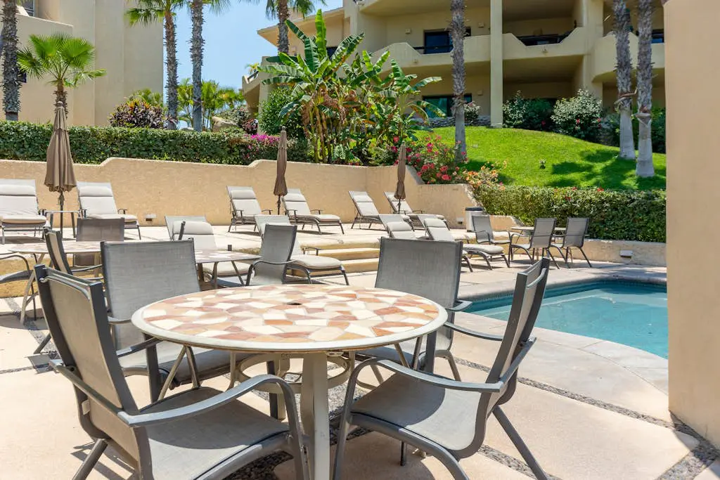Stylish coastal retreat with breathtaking views, resort pool & private balcony