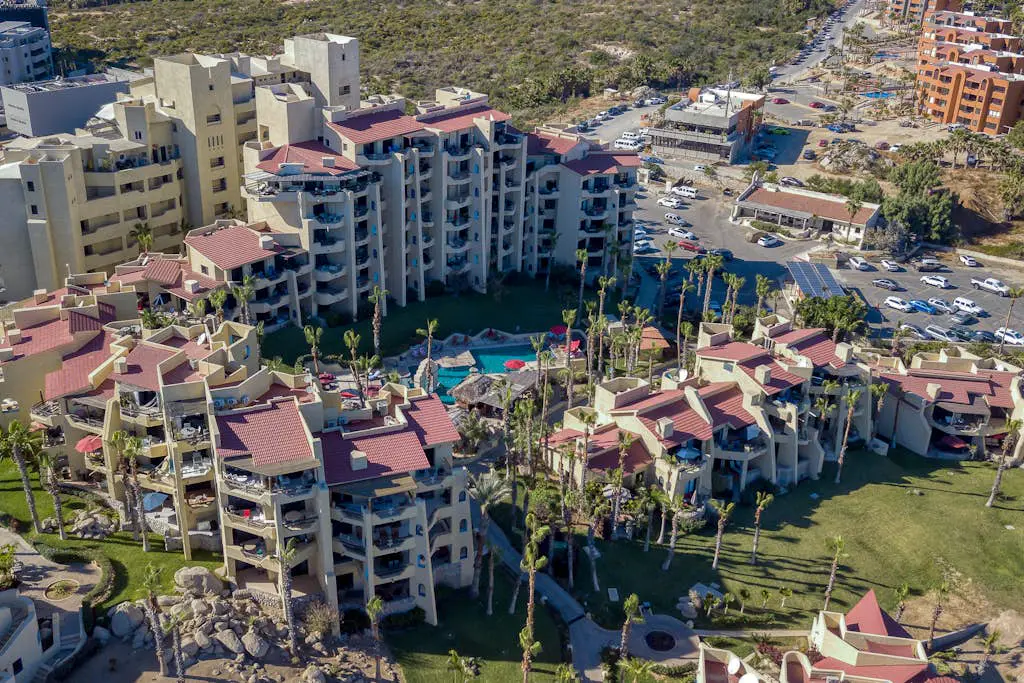 Stylish coastal retreat with breathtaking views, resort pool & private balcony